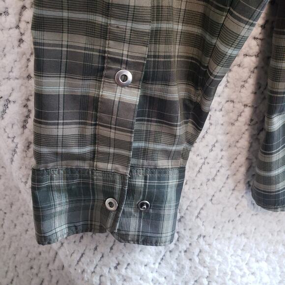 KUHL Button Down Shirt Men L Green Plaid Long Sleeve Casual Workwear 46x29 - Picture 6 of 9